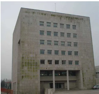 Figura 3.30 – Exterior da Biblioteca da Faculdade de Engenharia da U. do Porto. 