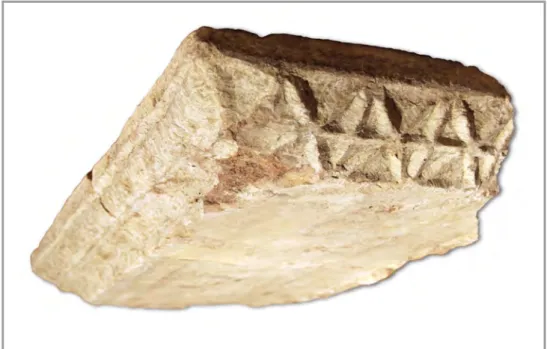Fig. 3. Imposta de época visigótica encontrada nas escavações da antiga igreja de S. Mamede/Palácio Penafiel