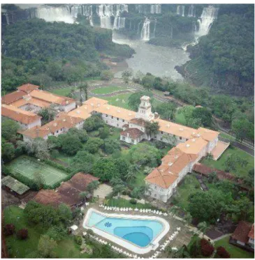 Figura 6: Foto aérea do Hotel Tropical das Cataratas. Fonte: Hotel Tropical das Cataratas, 2004