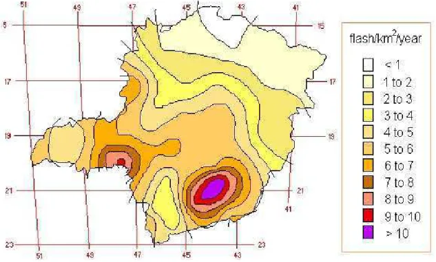 Figura  2-3  -  Densidade  de  descargas  atmosféricas  obtida  pela  rede  de  contadores  da  CEMIG no período de 1985 a 1995 [17] 