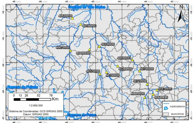 FIGURA 5.1: Mapa com as estações fluviométricas a partir das quais houve amostragem de dados para o cálculo  da redução de área reservada à preservação em seções transversais de cursos d’água da bacia hidrográfica do 