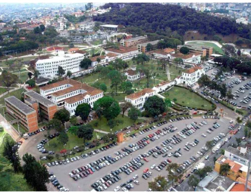 FIGURA 14 – Campus da PUC Minas, no bairro Coração Eucarístico em Belo Horizonte. Fonte:  www.pucminas.br 