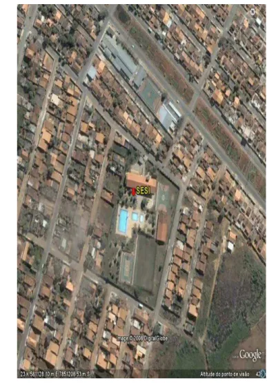 Foto 12: Abrigo meteorológico instalado no SESI                      Figura 10 – Imagem do Google Earth – SESI 