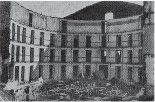 Figura 5 – Ruínas do Teatro Micaelense após o incêndio, 1930  Fonte: “Base Icónica do Teatro em Portugal” in http://opsis.fl.ul.pt  