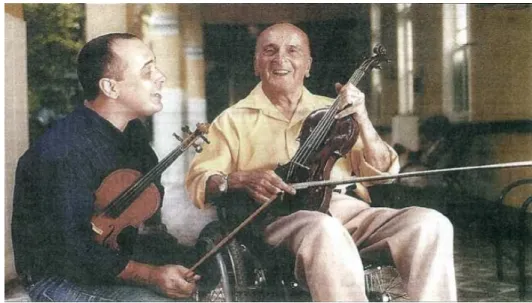 Fig. 7- Fafá Lemos à direita, ao lado do violinista Hariton Nathanailidis.                                              