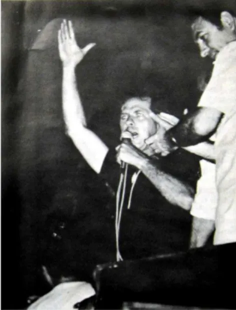 Figura 7.  “Camata e José Inácio na euforia da vitória e renovação”  Fonte: A CONQUISTA..., 1982, p