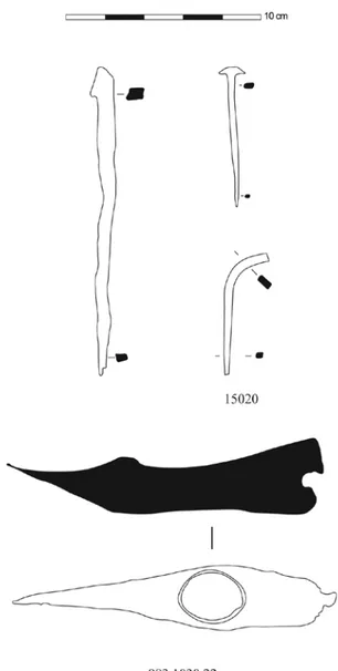 Fig. 20 – Canto superior esquerdo: fragmento de possível pilum  catapultarium–  material  depositado  no  Museu  Municipal  Dr