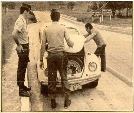 Figura 6. Mas, nem os carros de passeio escapam. BR-101, Campos-RJ: O Fluminense, 5 jun.1978.