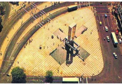 Figura 6 – Liberdade em equilíbrio - Mostra a escultura à época de sua construção em  1982