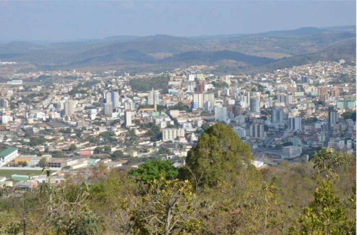 Figura 13 - Vista do centro da cidade de Itaúna a partir do Morro do Bonfim 