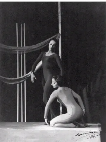 Foto 16 – Caso do Vestido, bailarinas Angel Vianna (de pé)   e Marilene Martins, em baixo (1959) 