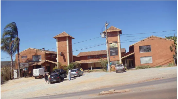 Fig. 10. Foto de edificação comercial no bairro Vale do Sol   Fonte: Arquivo da autora, 2011