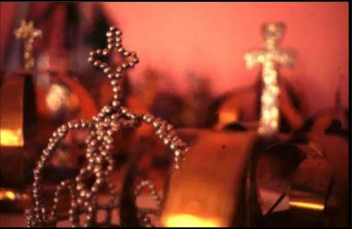 FIGURA 06: Coroas do Reinado – Irmandade Nossa Senhora do Rosário do Jatobá – Arquivo Pessoal 