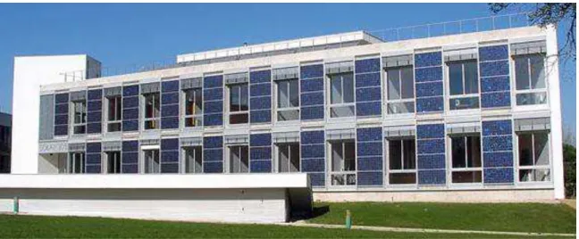 Figura 3 - Edifício Solar XXI, construído entre 2004 e 2005 (inaugurado em 2006) no campus do Ineti  em Lisboa, com base no conceito “Towards net zero energy” 