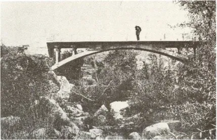 Figura 2.6 - Primeira ponte de betão armado em Portugal, Vale de Meões, 1904 (José Marques, Betão Liz) 