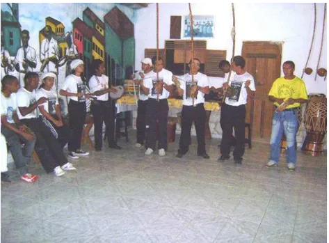 FIGURA  22: Grupo Capoeira Angola Comunidade em dia de  avaliação. Foto: Wênia Xavier 