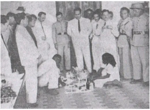 Figura 05: Mestre Pereira e “Dona Chiquinha” apresenta seus rituais às autoridades policiais, em Natal (RN).