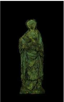 Fig. 25 - Escultura iluminada com luz U.V