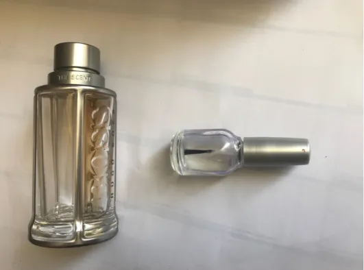 Fig. 20 Perfume e verniz 