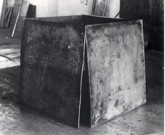FIG. 02.  One Ton Prop (House of Cards). 