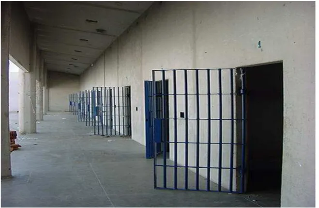 Figura 10: Celas da carceragem da PIRS. 