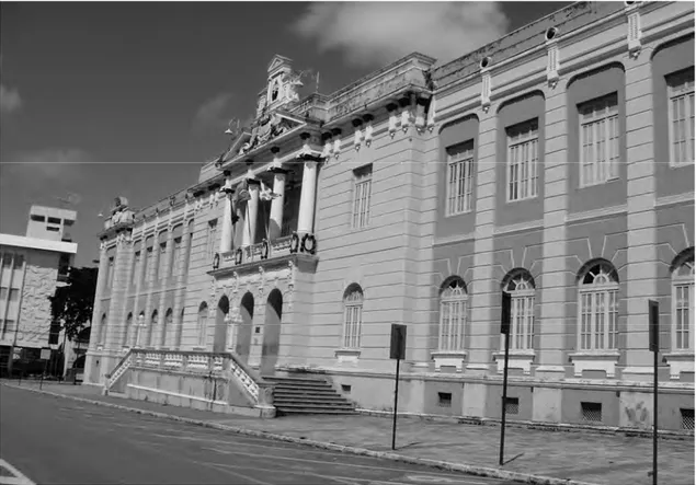 Figura 12 – Prédio da Escola Normal construído no ano de 1919 – Visão frontal. Atualmente  Tribunal de Justiça