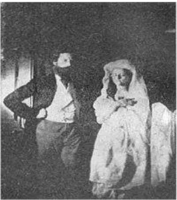 Figura 7: Uma das fotos de Crookes com Katie King alegadamente materializada. (1874)