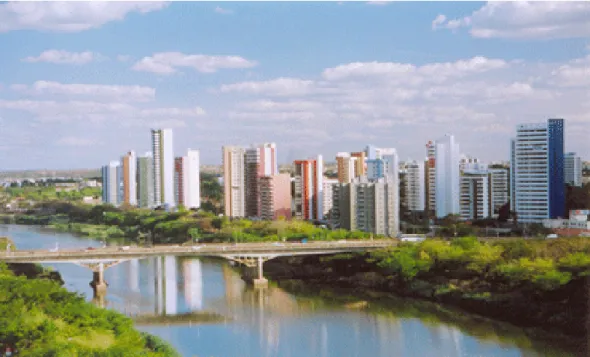 Figura 3 – Urbanização da cidade nas margens do rio Poti – Teresina (Fonte: 