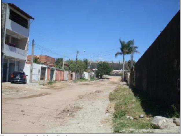 Figura 3 - Rua N, sem pavimentação e calçamento. Situada próxima a Arena Castelão. 