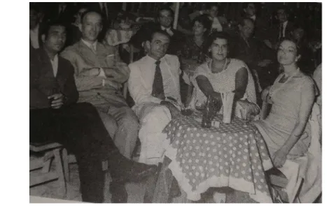 Figura 6 – JCMN com Stella Maria, Murilo Mendes, Saudade Cortesão e um amigo, na “Feira de Sevilha” (sem data) 30