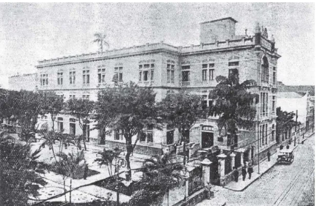 Figura 11: Edifício-sede da Saúde Pública, à rua do Resende. Capa da publicação Archivos de Hygiene, ano I, n.I, de 1927