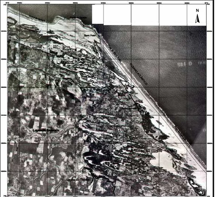 FIGURA 26 – Mosaico de fotografias aéreas, datadas de 1958. Plano de fundo para confecção do  mapa de unidades geoambientais deste mesmo ano
