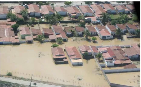 Figura 5 – Danos provados pela inundação na cidade de Jucurutu, Rio Grande do  Norte, ocorrida em de 2011.