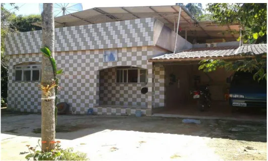 Figura  03-  casa  que  será  destruída  para  construção  do  mineroduto,  Viçosa/Minas  Gerais, 2014