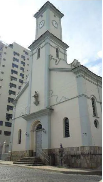 Foto 9 Igreja Matriz de Santa Luzia, município de Carangola  – MG.  Fonte: Dados da pesquisa de campo (janeiro de 2012) 