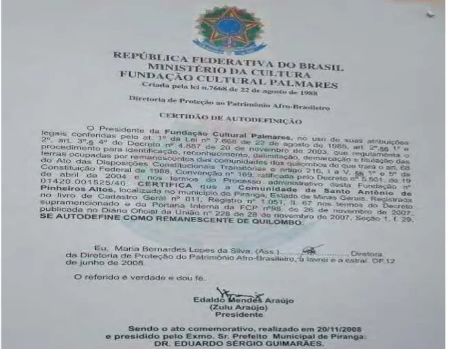 Foto da placa referente à certificação quilombola. Autor: Ícaro Trindade Carvalho.  Pesquisa de campo