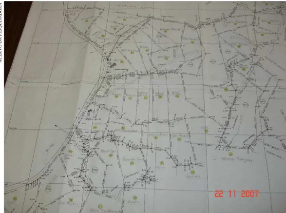 FIGURA 10 –  Foto do mapa do assentamento. Foto tirada em novembro de 2007. 