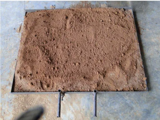 Figura  8.  Caixa  de  solo  construída  para  determinação  da  área  de  contato  pneu-solo
