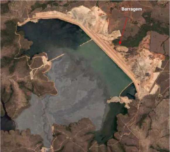 Figura 1.3 –  Barragem  de  rejeito  da  empresa Rio Paracatu Mineração, em 