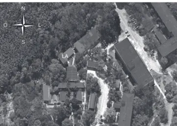 Figura 1. Foto aérea do Laboratório de Abelhas (LA) e arredores.  Figure 1. Aerial photo of the Bee Laboratory (LA) and surroundings
