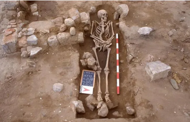Figure 12 Photo of the excavation of 1998 of the individual 1. Photo taken from (Tété Garcia 2015)