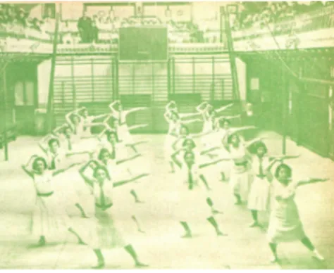 Fig. 3 – Uma exibição de ginástica feminina no Lisboa Ginásio Club (1934). 