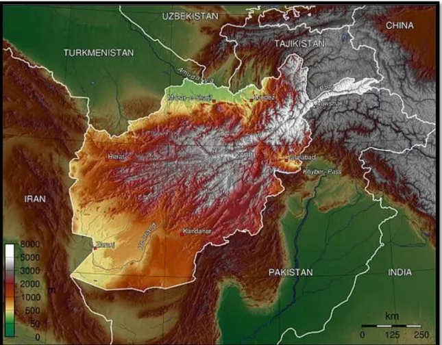 Figura 8 - Mapa da República Islâmica do Afeganistão com Relevo e Hidrografia  Fonte: (Afghanistan Smart Book, 2009)