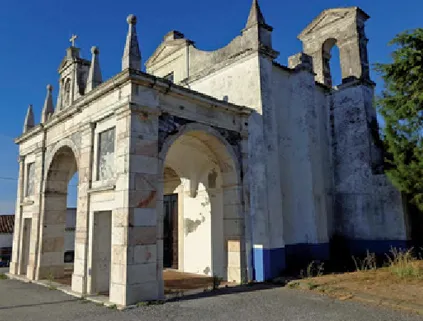 Fig. 10.  Fachada con exonartex de la iglesia de Nossa Senhora da Graça do Divor (Évora), renovada por Pero Vaz Pereira.