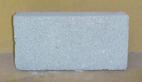 Fig. 3.18 – Bloco de argamassa de cimento com agregado de resíduo termofixo. 