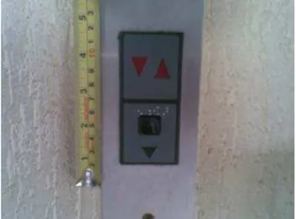 Figura 34 - Botoeira de chamada do elevador instalada de “cabeça para baixo”.