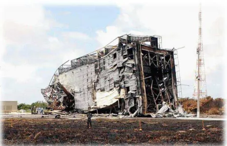 Fig. 2: Torre Móvel de Integração (TMI) de Alcântara após o incêndio.  Fonte: EBC, 2014.