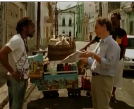 Fig. 1 Roque conversa com o engenheiro sobre o prédio do cortiço