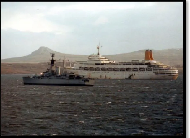 Figura 7 - STUFT Canberra e HMS Andromeda