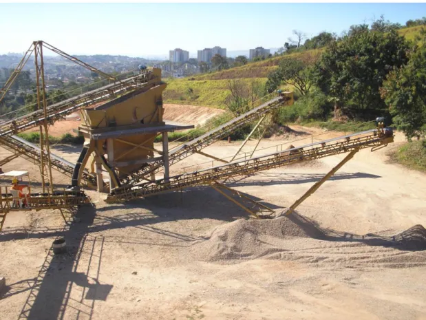 FOTO 3: Vista geral da usina de reciclagem da BR 040 em Belo Horizonte.